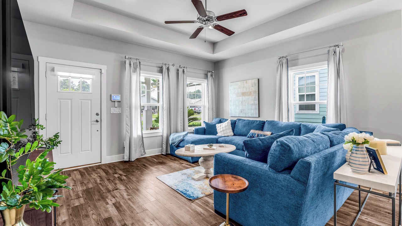 Photo of Livingroom in Ono Island
