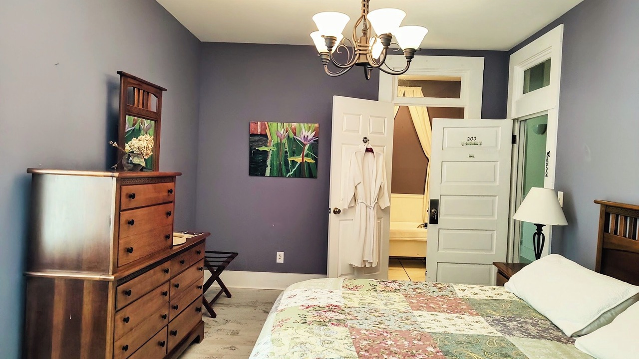 Photo of Bedroom in Cowan