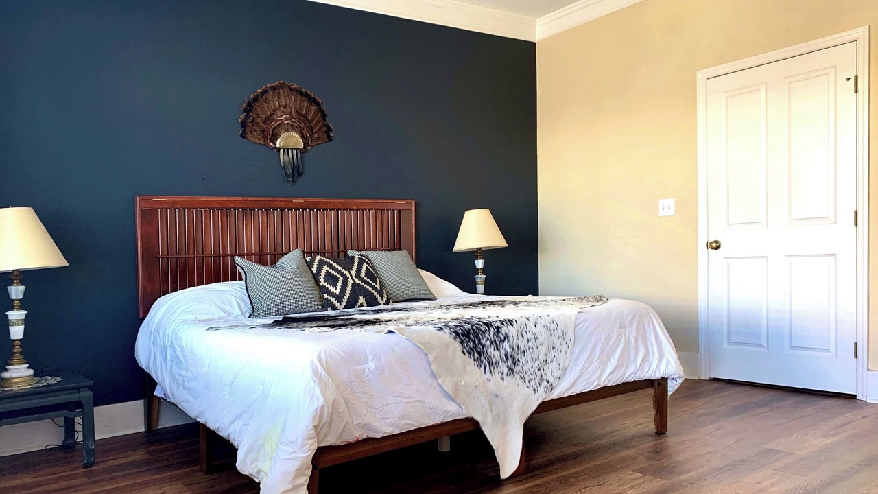 Photo of Bedroom in Cowan
