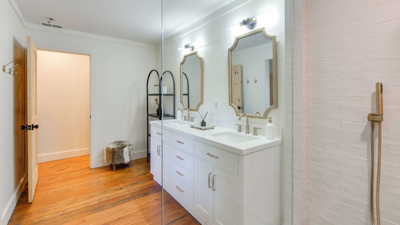 Photo of Bathroom in Shiloh