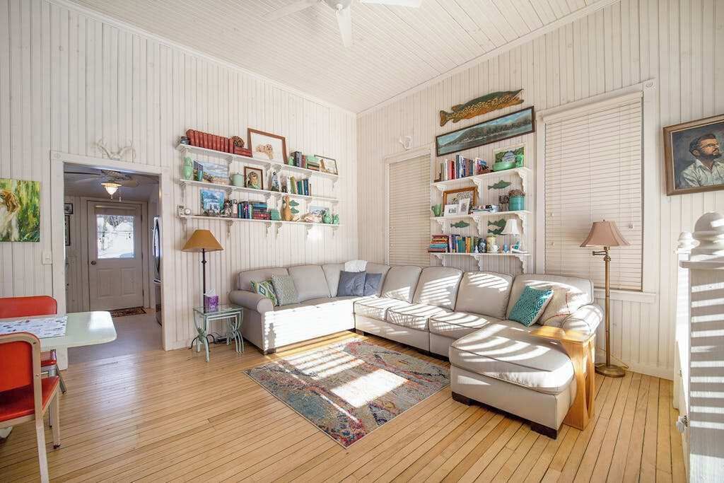 Photo of Livingroom in Walloon Lake
