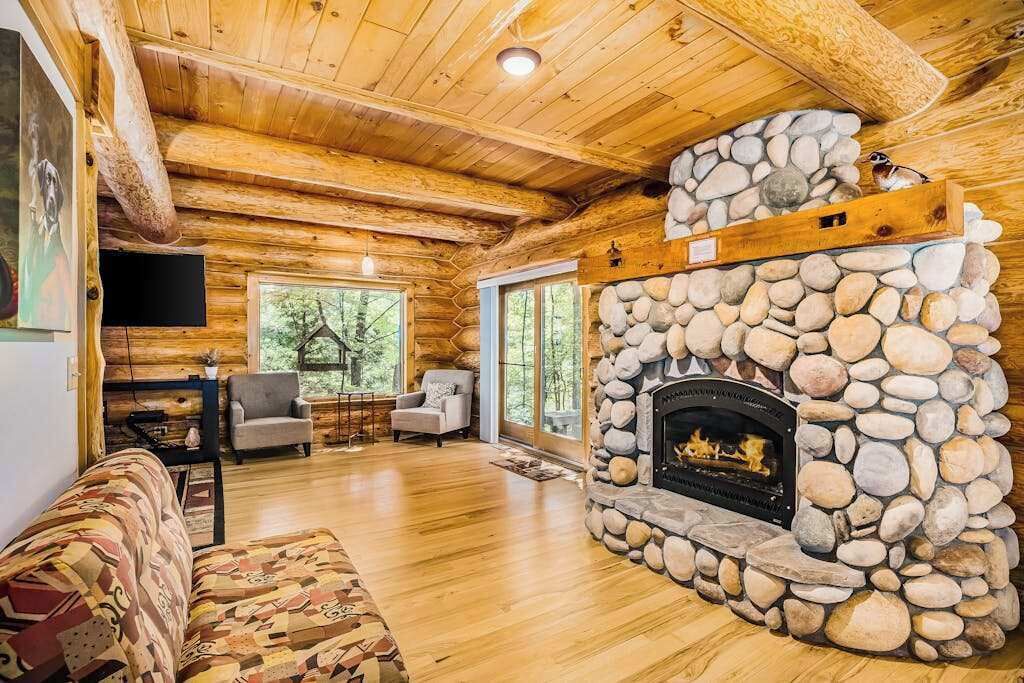Photo of Livingroom in Thompsonville
