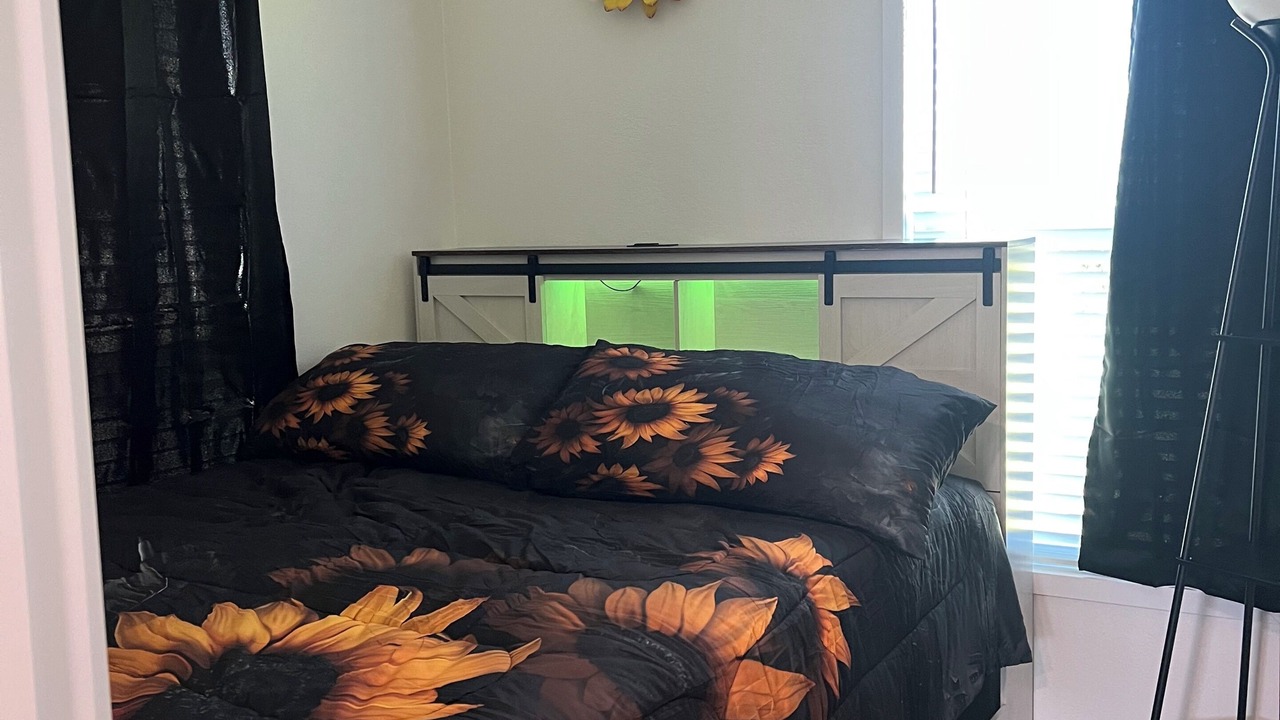 Photo of Bedroom in Foley