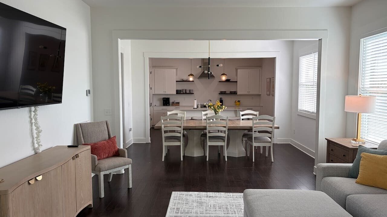 Photo of Livingroom in Hoover