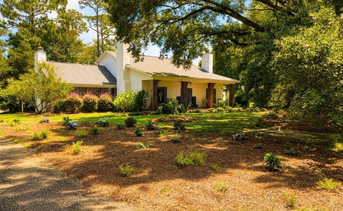 Photo of Outdoor in Daphne