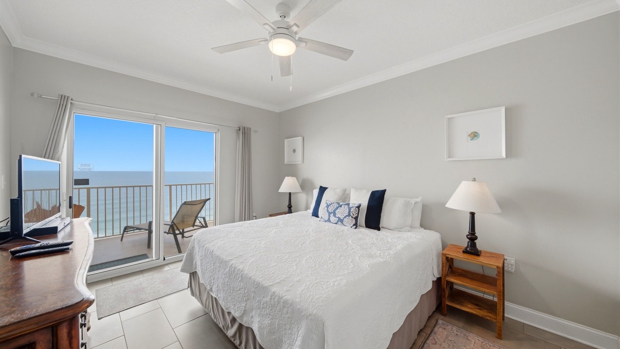 Photo of Bedroom in Gulf Shores