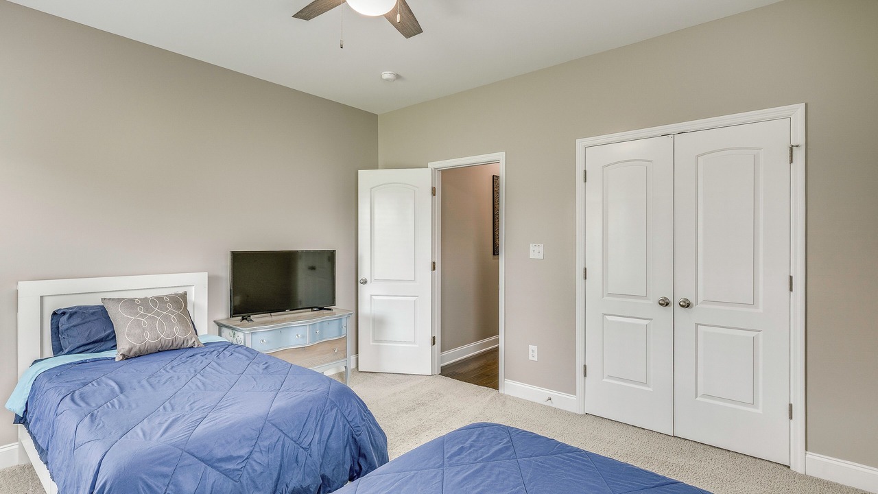 Photo of Bedroom in Meridianville
