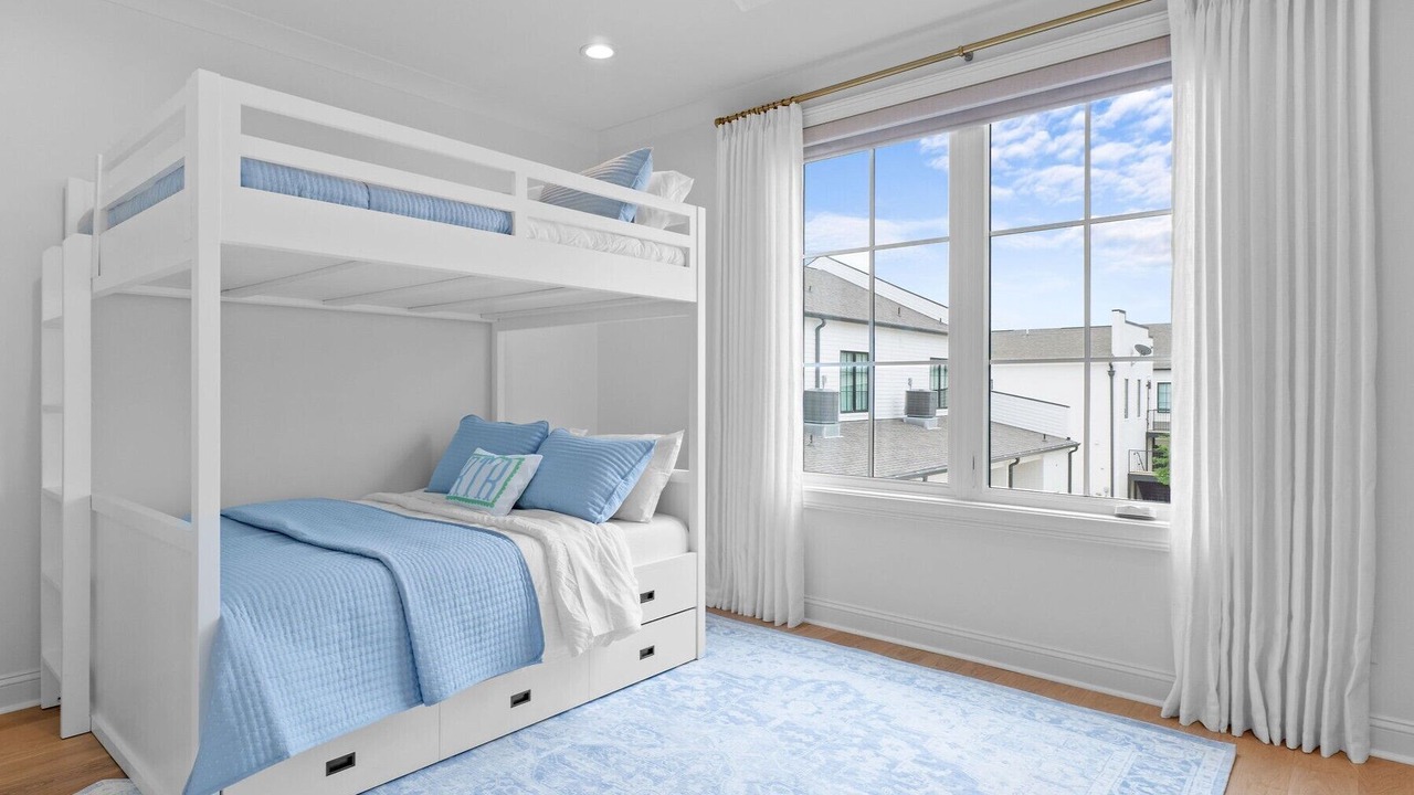 Photo of Bedroom in Tuscaloosa