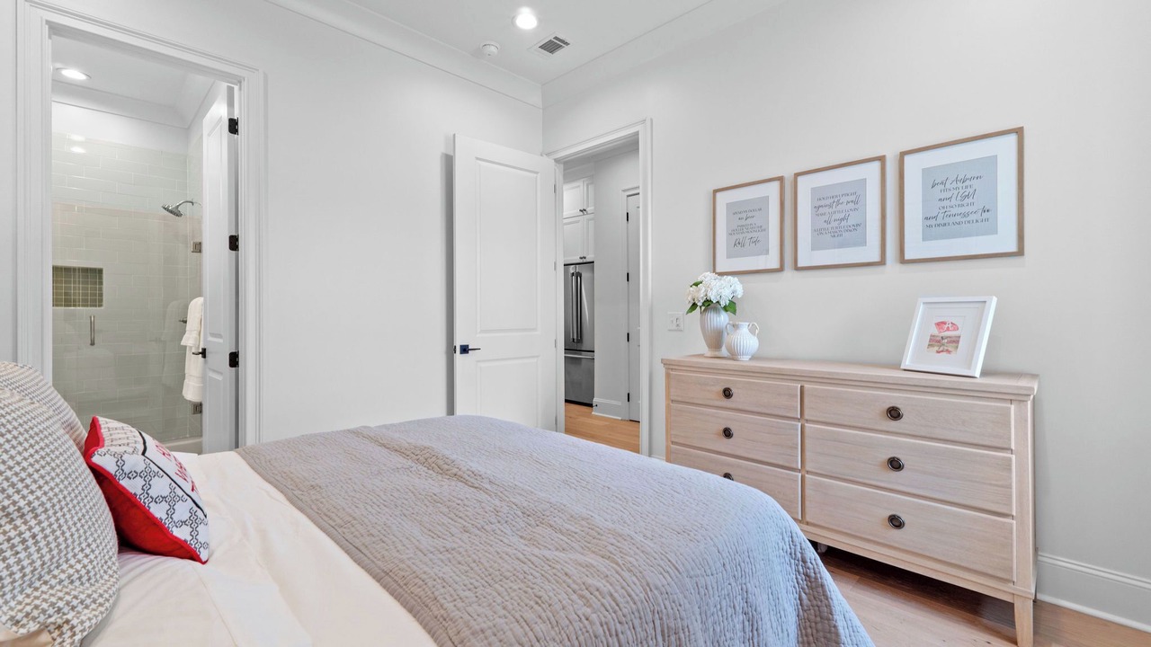 Photo of Bedroom in Tuscaloosa