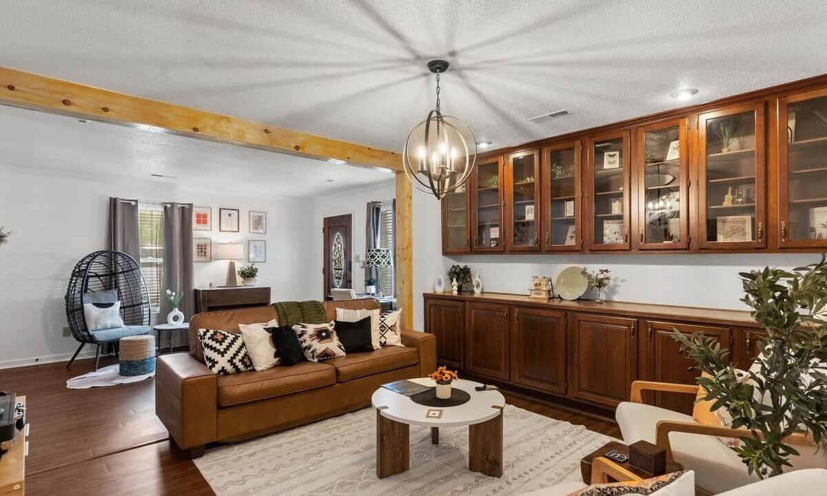 Photo of Livingroom in Decatur