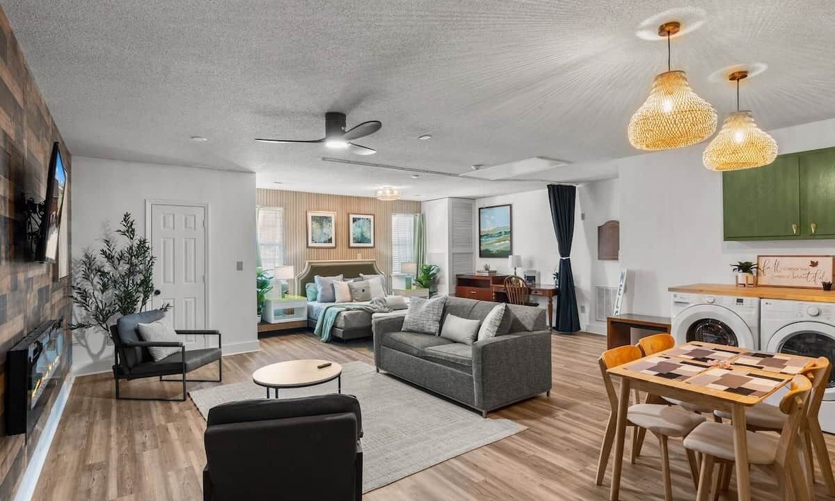 Photo of Livingroom in Decatur