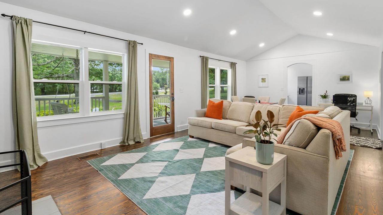 Photo of Livingroom in Trenton