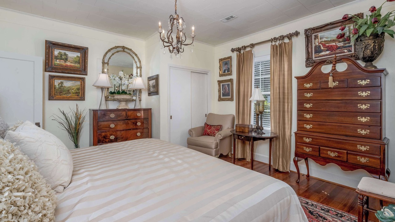 Photo of Bedroom in Tuscaloosa