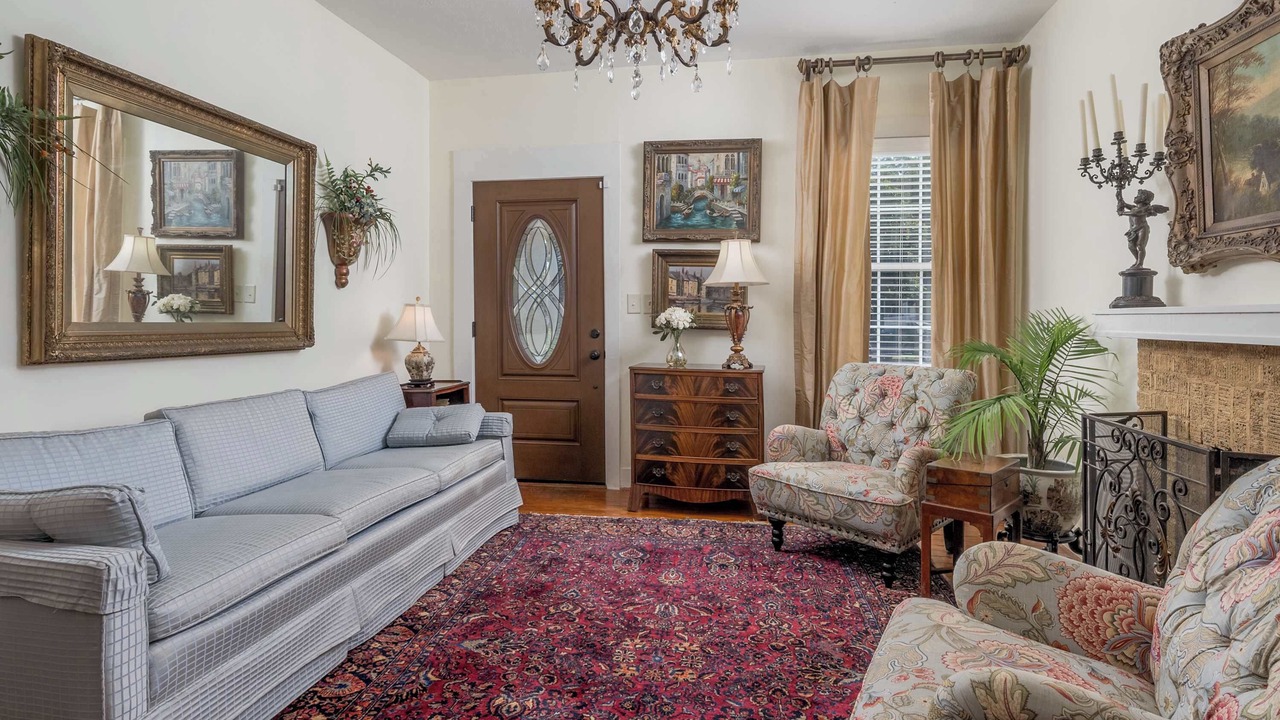 Photo of Livingroom in Tuscaloosa