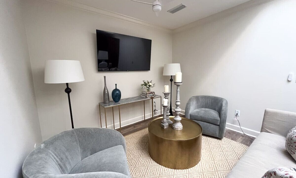 Photo of Livingroom in Demopolis