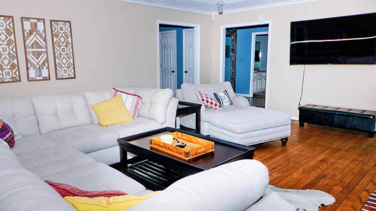 Photo of Livingroom in Phenix City