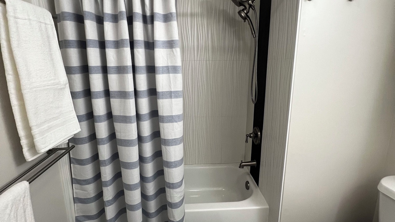 Photo of Bathroom in Alger