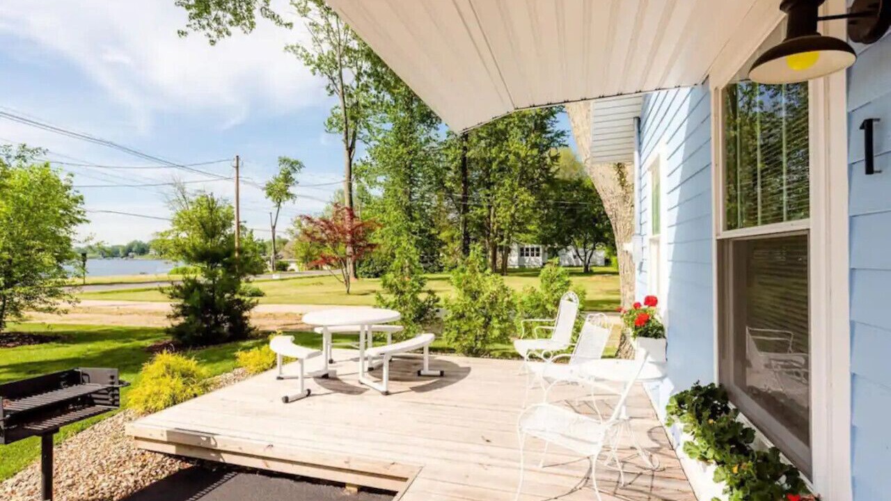 Photo of Outdoor in Paw Paw Lake