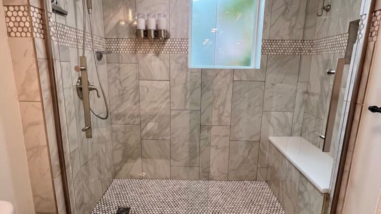 Photo of Bathroom in Albertville
