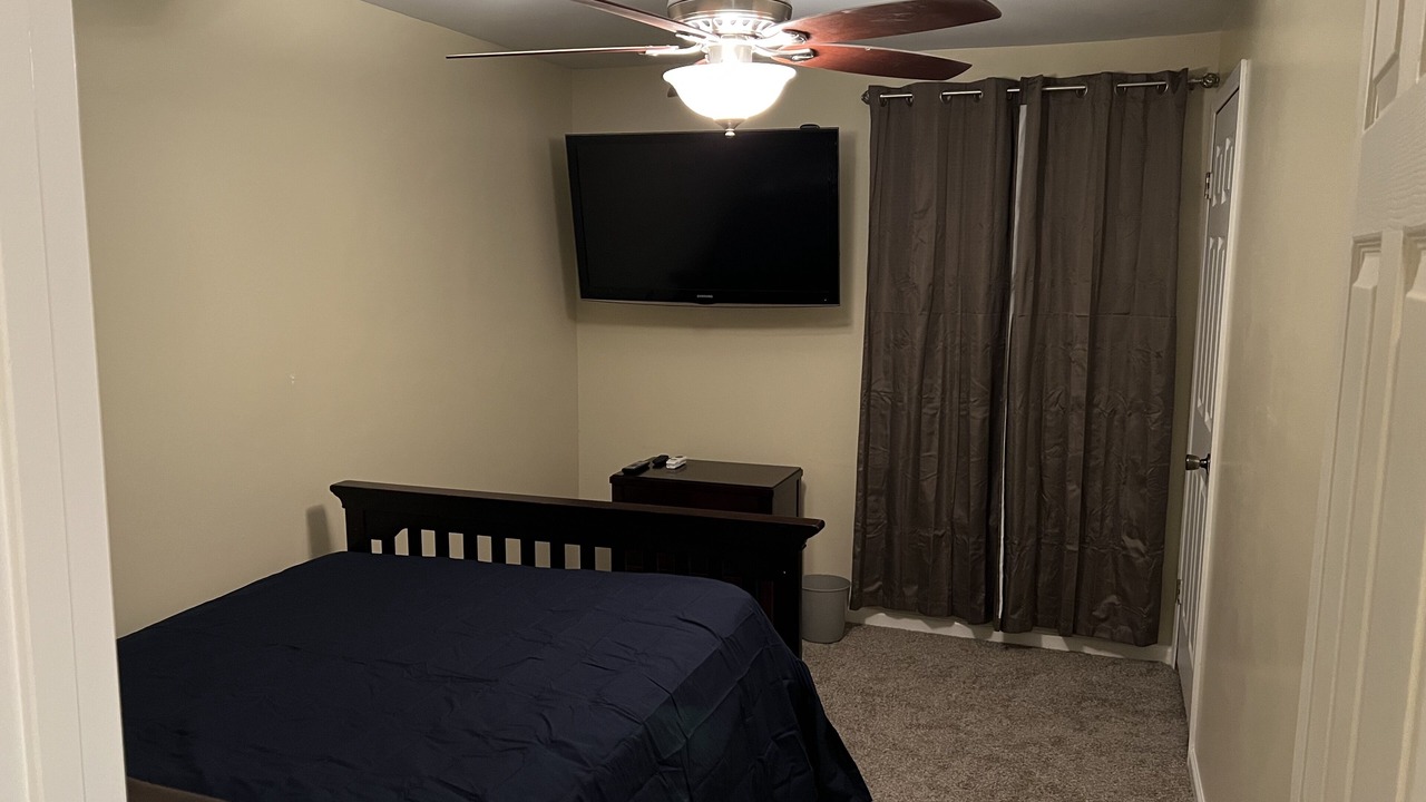 Photo of Bedroom in Pontiac