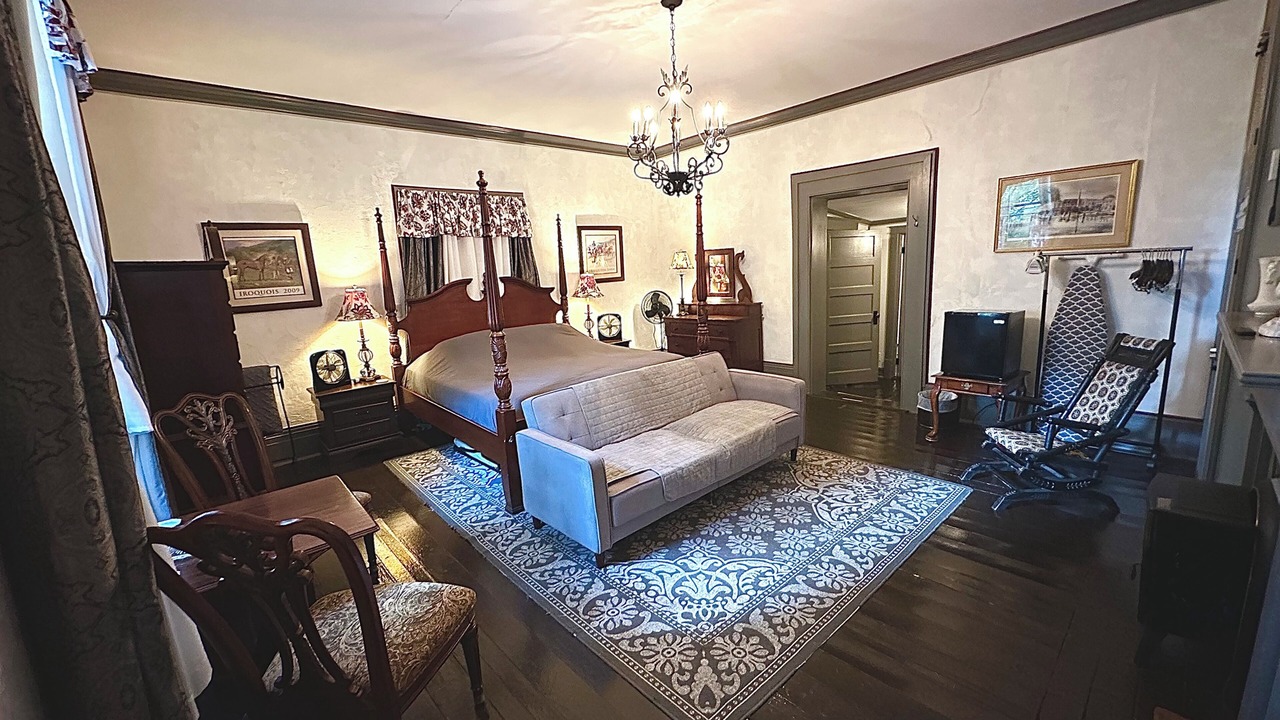 Photo of Bedroom in Shelbyville