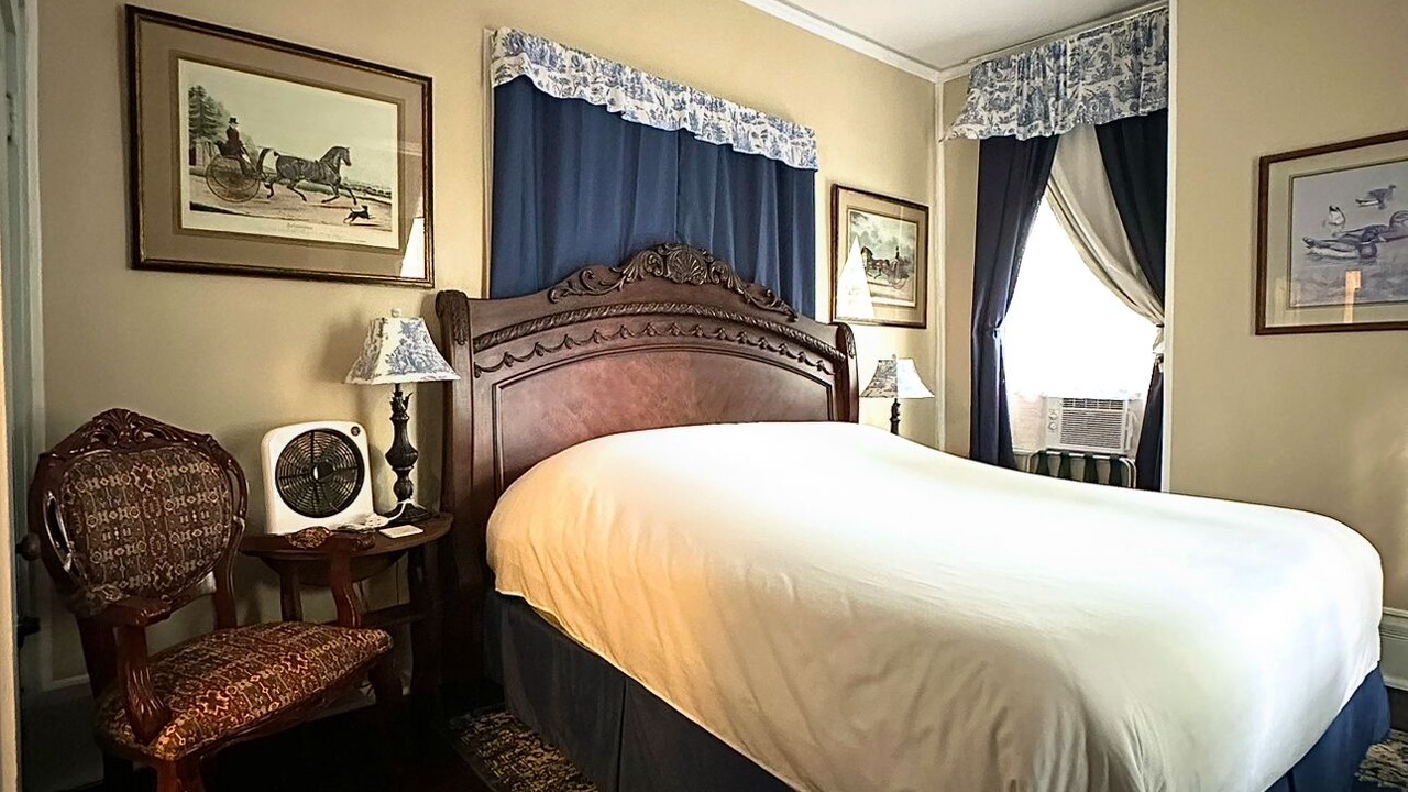 Photo of Bedroom in Shelbyville