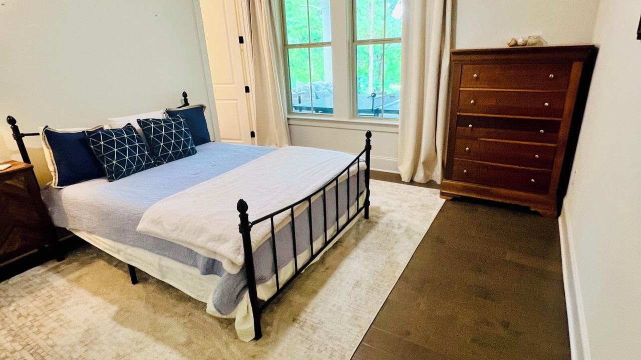Photo of Bedroom in Waverly