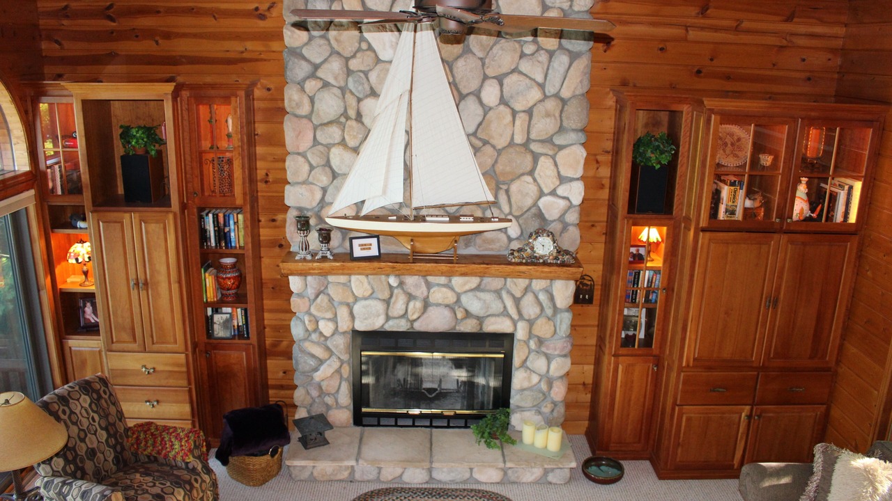 Photo of Livingroom in Kewadin