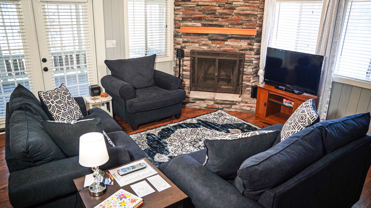 Photo of Livingroom in Pine Mountain