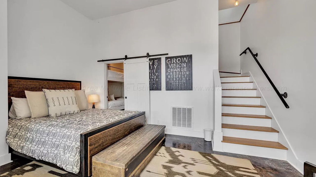 Photo of Bedroom in Crane Hill