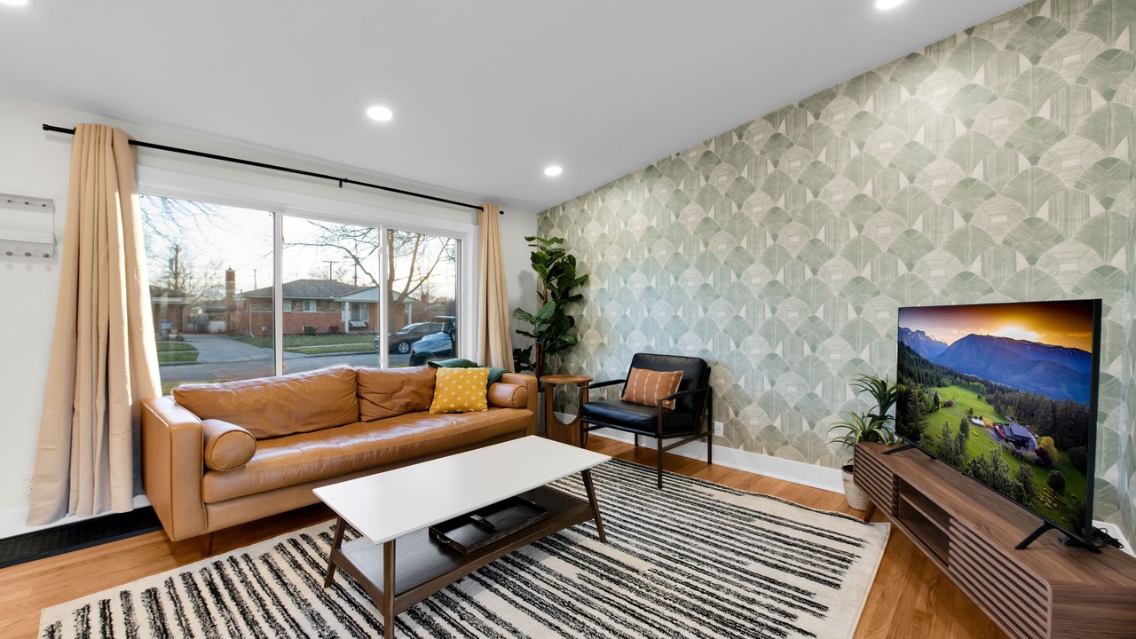 Photo of Livingroom in Madison Heights