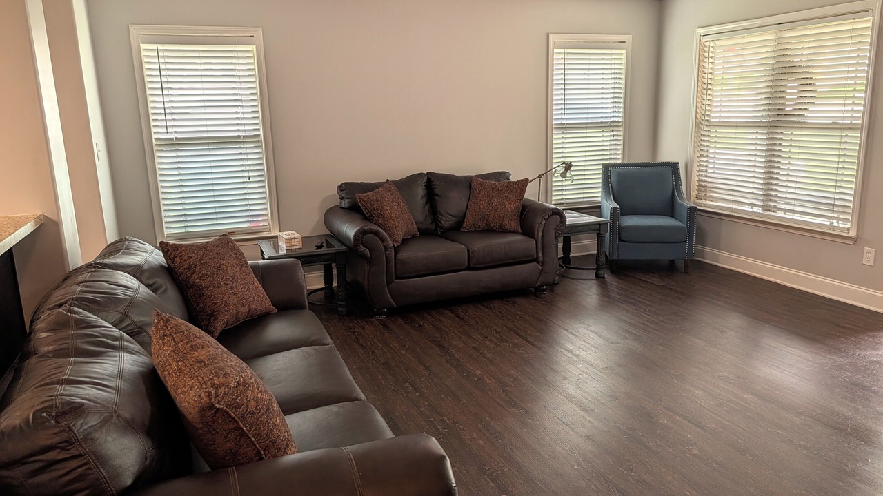 Photo of Livingroom in Huntsville