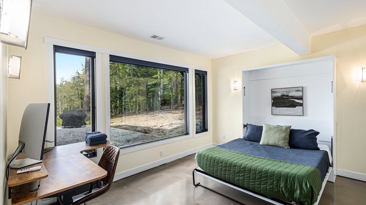 Photo of Bedroom in Kewadin