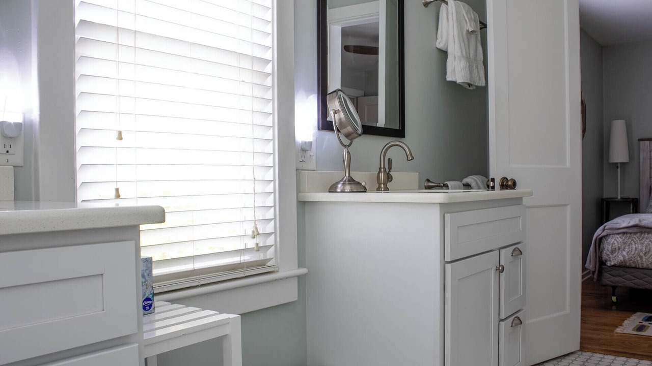 Photo of Bathroom in Lakeside