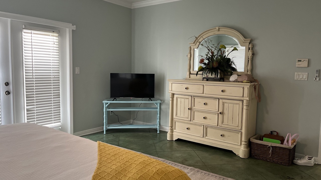 Photo of Bedroom in Theodore