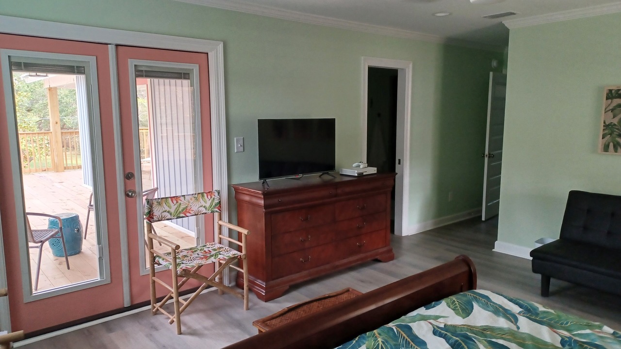 Photo of Bedroom in Pass Drury
