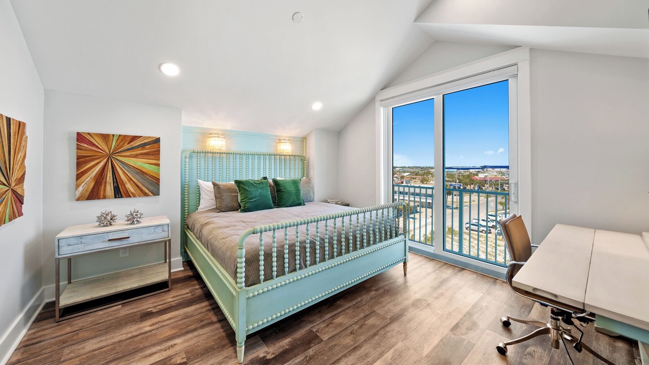 Photo of Bedroom in Lower Grand Lagoon