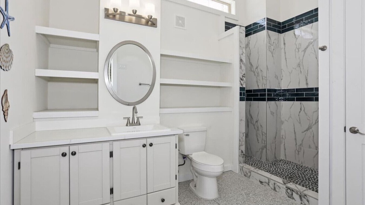 Photo of Bathroom in Navarre Beach