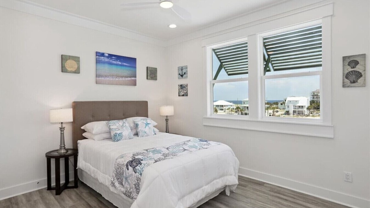 Photo of Bedroom in Navarre Beach