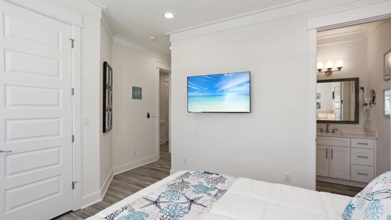 Photo of Bedroom in Navarre Beach
