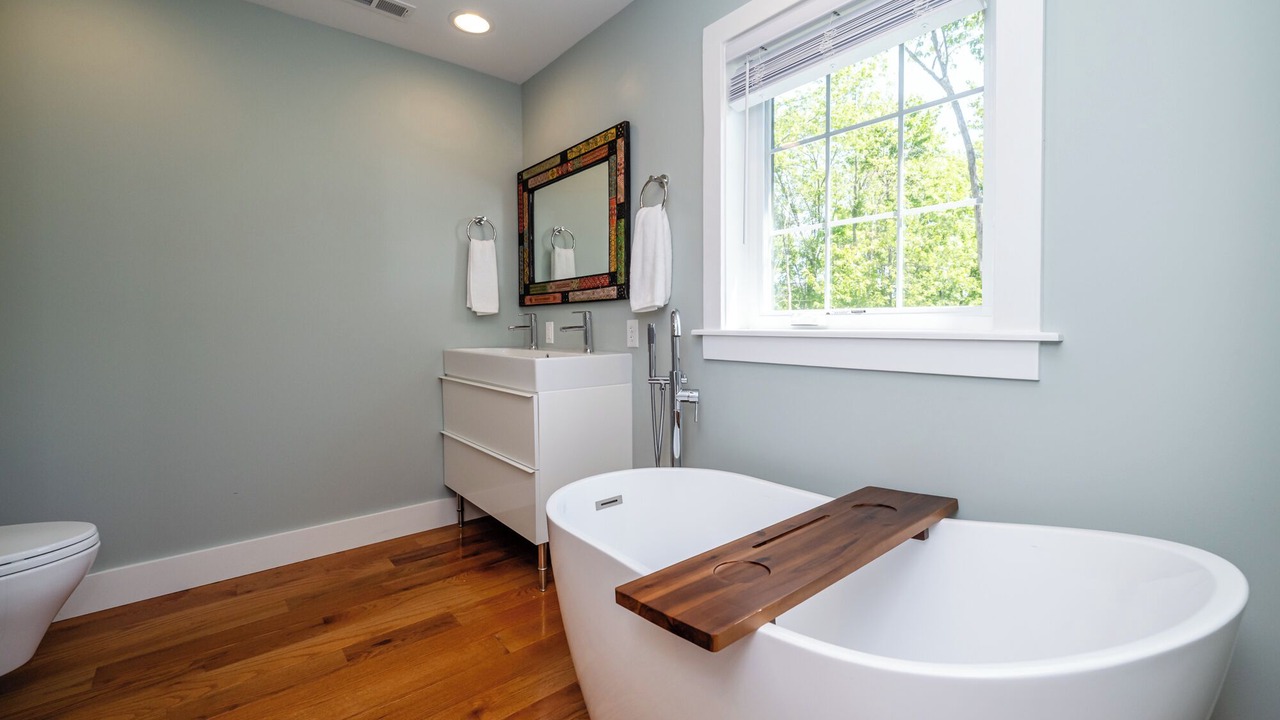 Photo of Bathroom in Miami Park