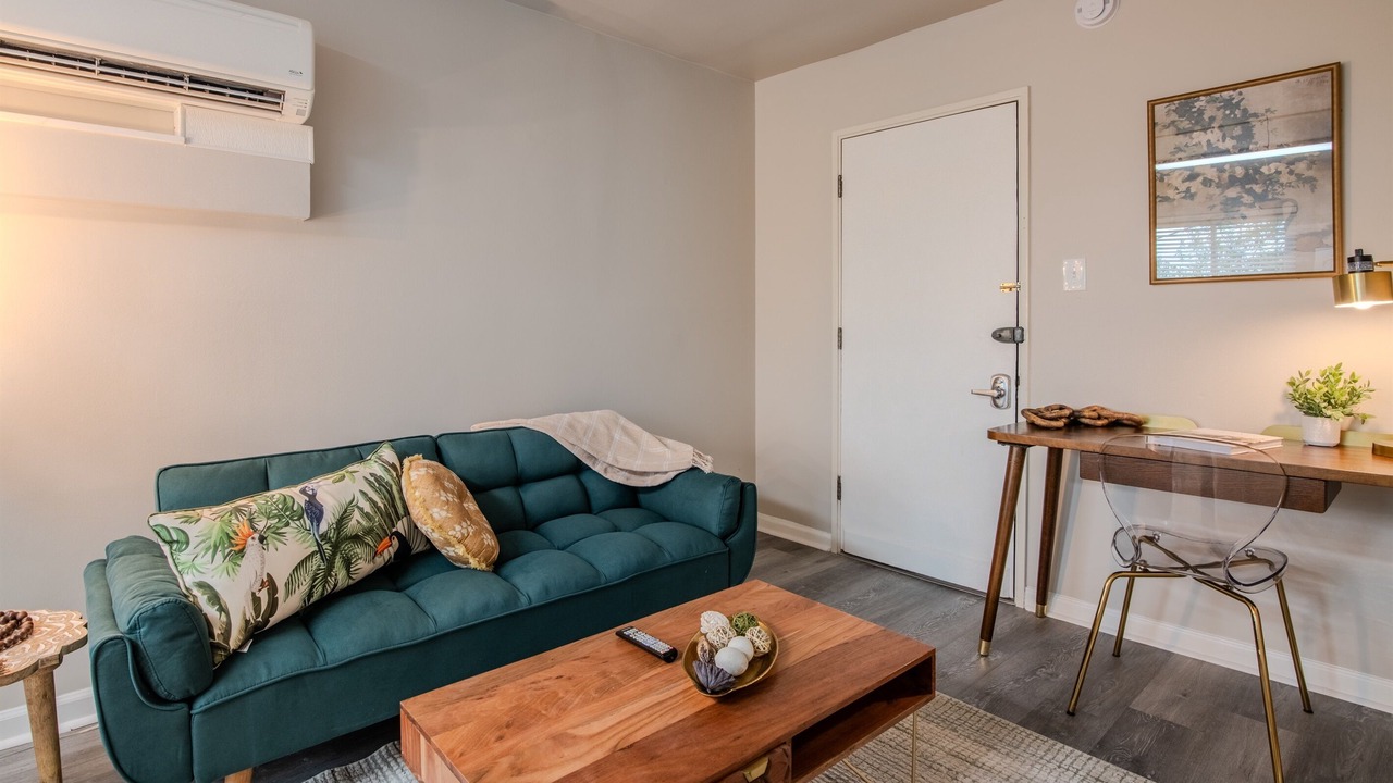 Photo of Livingroom in Five Points South