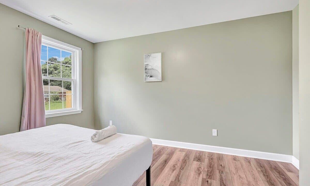 Photo of Bedroom in Huntsville