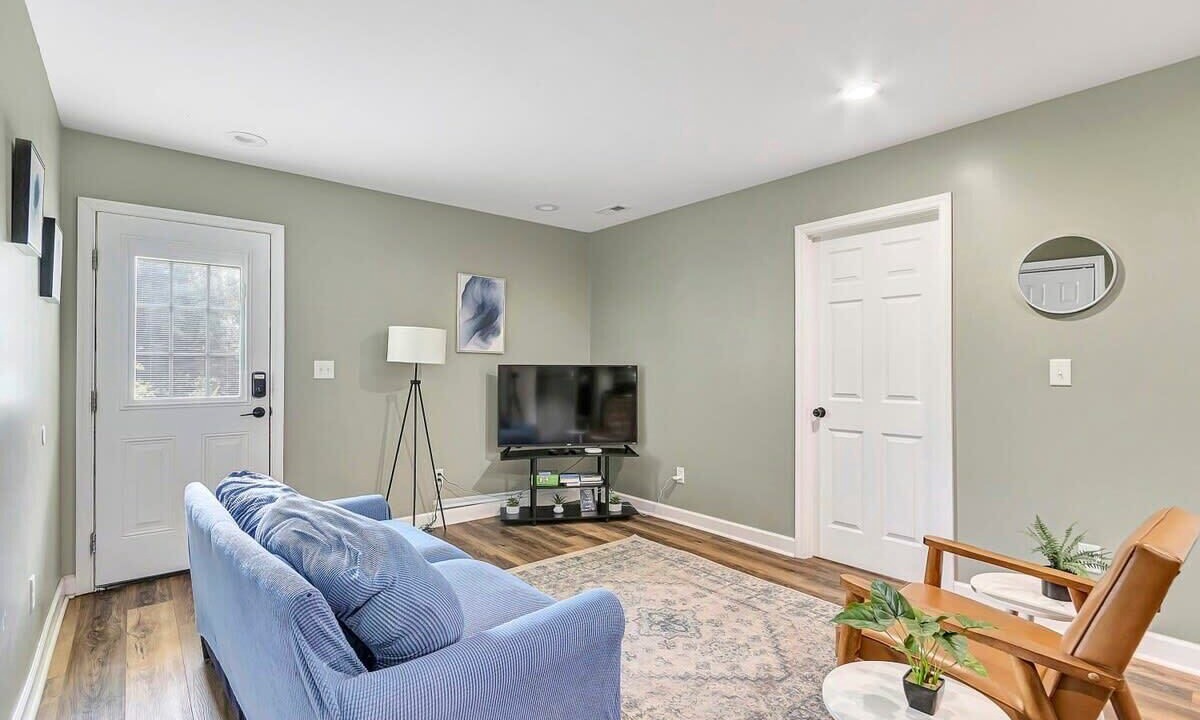 Photo of Livingroom in Huntsville
