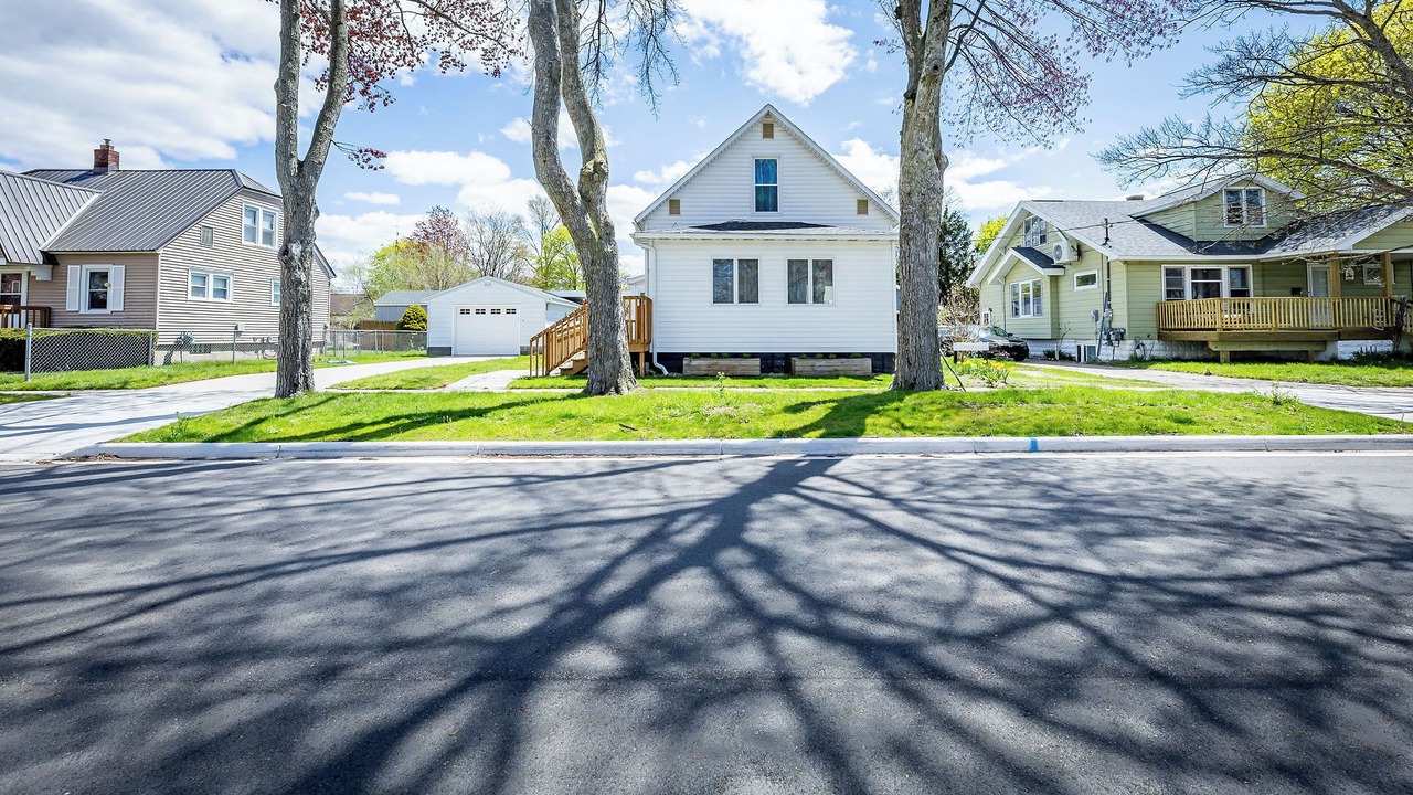 Photo of Outdoor in Lakeside