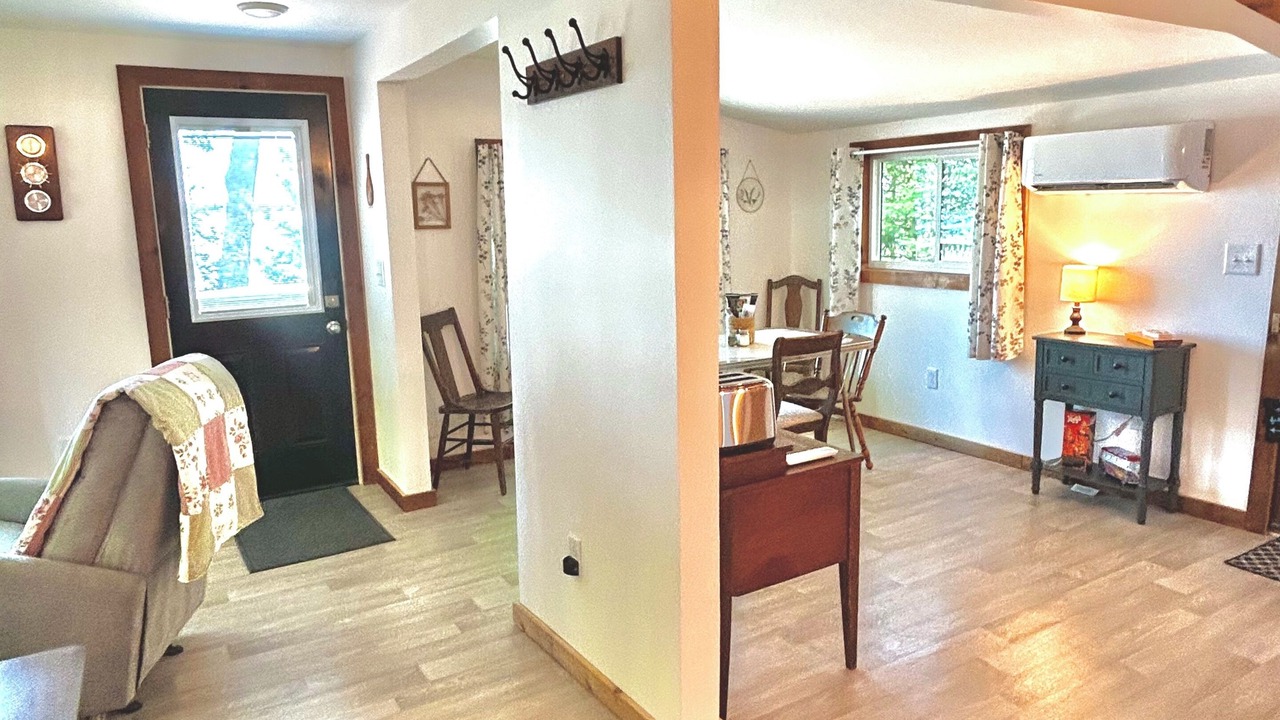 Photo of Livingroom in Brimley