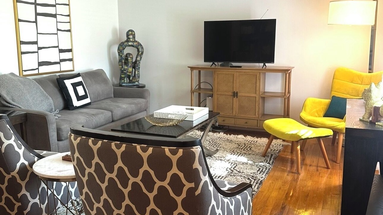 Photo of Livingroom in Southfield