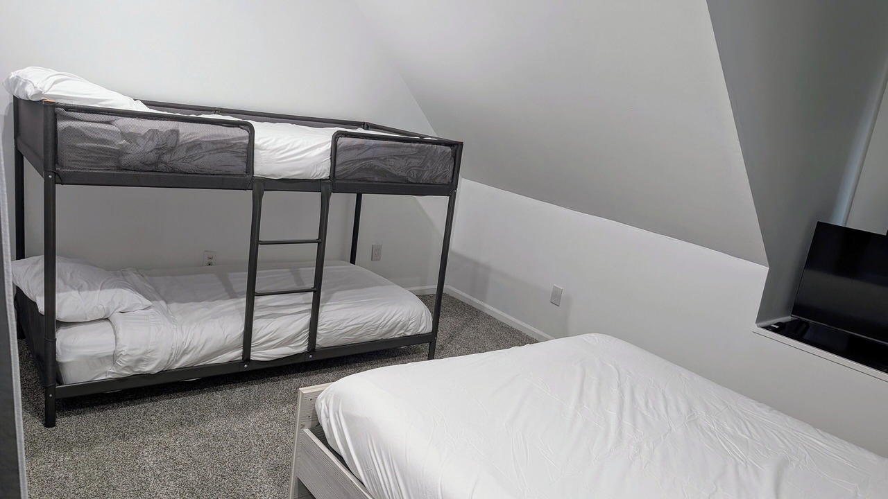 Photo of Bedroom in Romulus