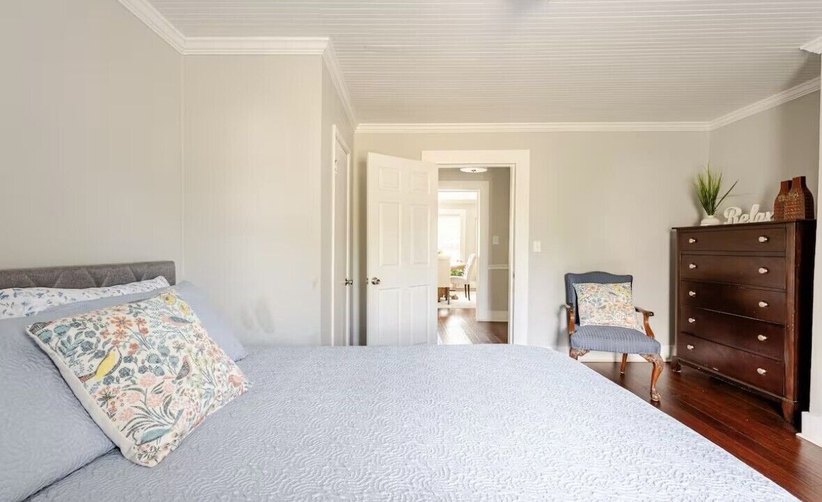 Photo of Bedroom in Talladega