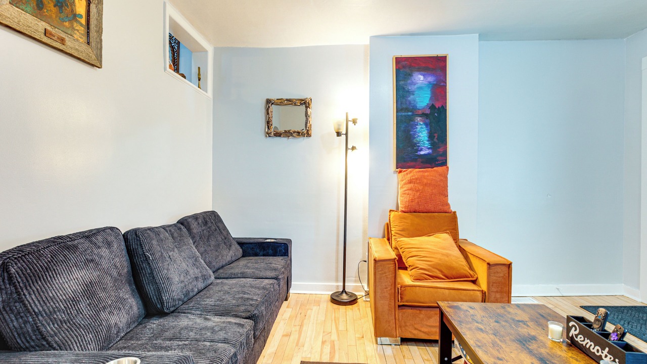 Photo of Livingroom in Calumet